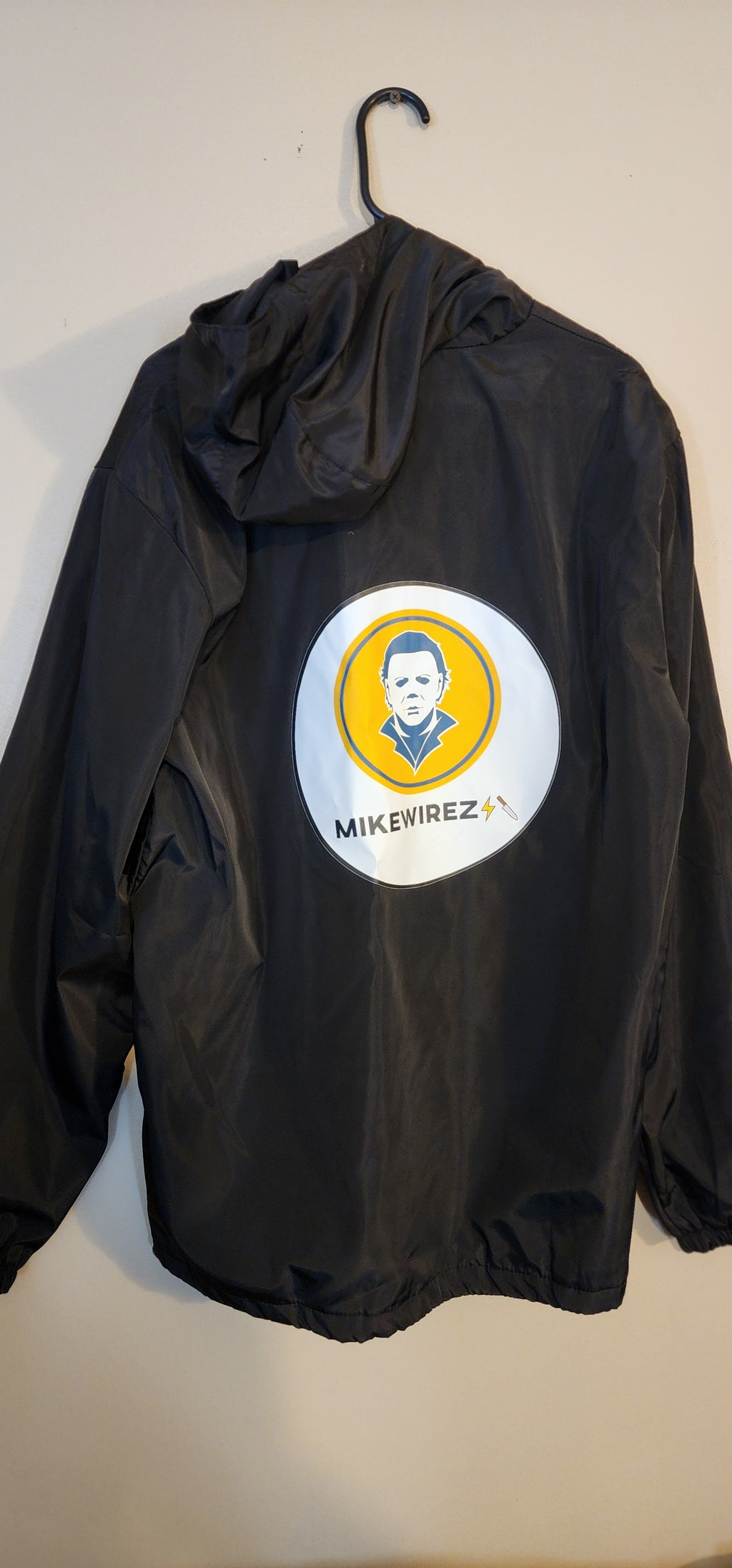 Wind breaker